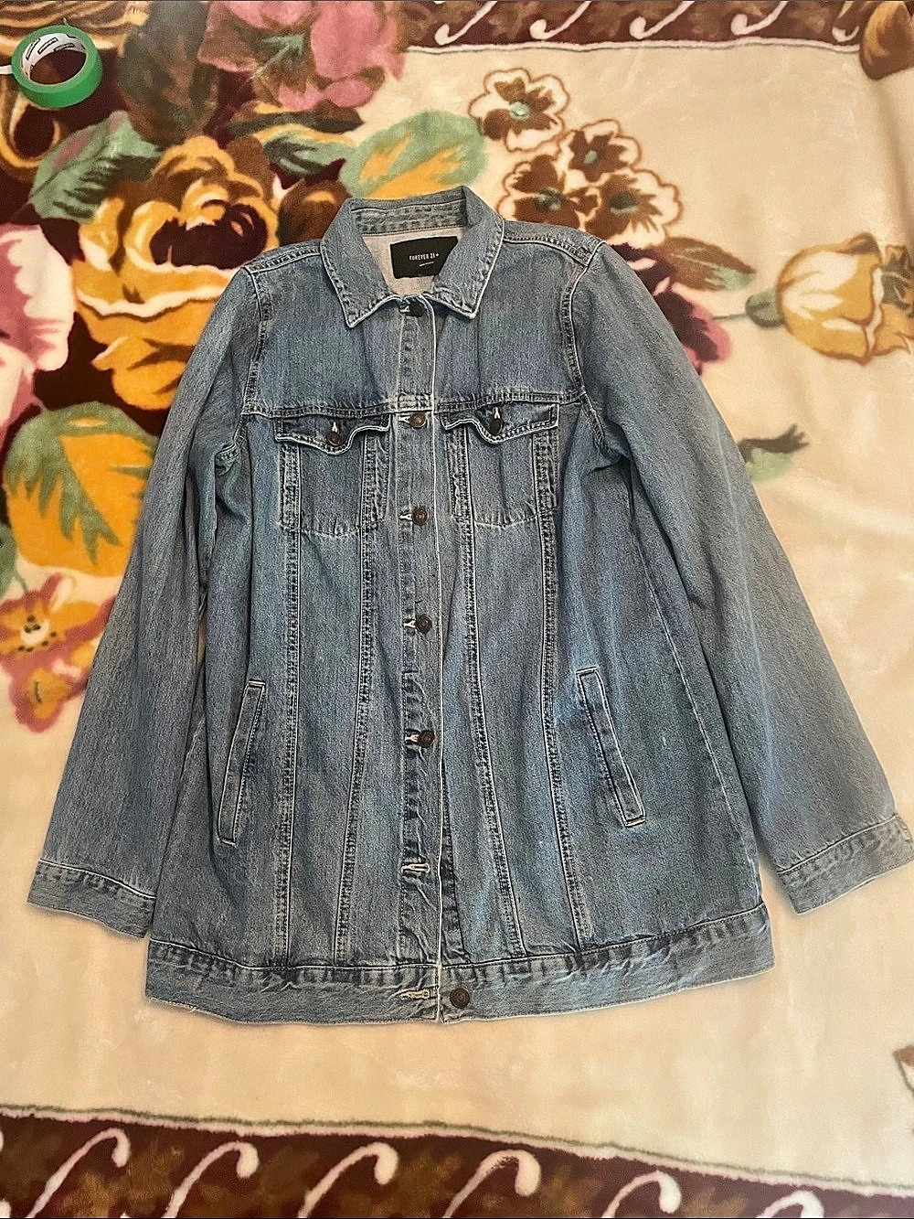 Forever 21 Women's Blue Denim Jacket Size 0X (10-12)